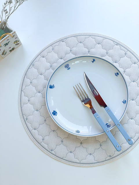 Round Stitch Placemat
